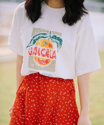 オレンジプリント半袖Tシャツ